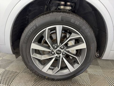 Certified 2024 Audi Q5 2.0T Premium Plus image 13