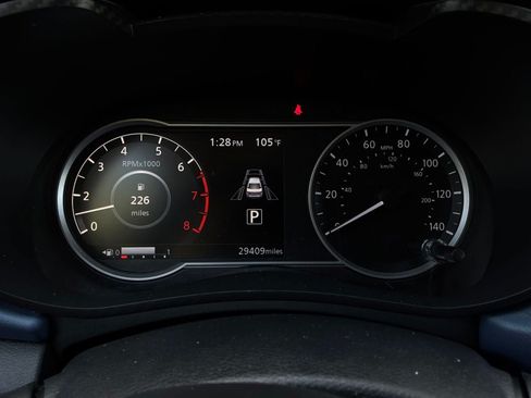 Used 2025 Nissan Versa SV FWD image 37