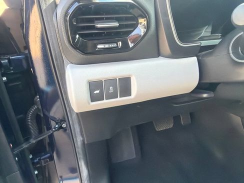 Certified 2025 Honda Pilot EX-L image 17