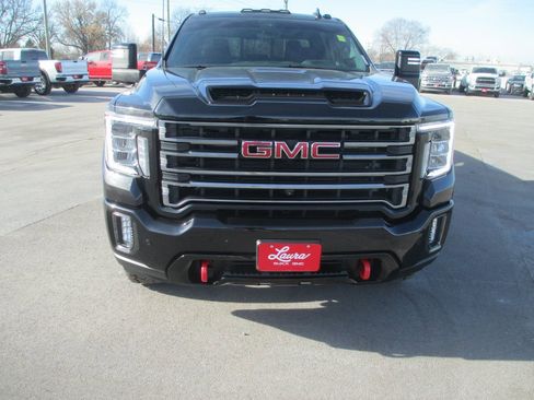 Certified 2022 GMC Sierra 2500 AT4 w/ AT4 Preferred Package image 11