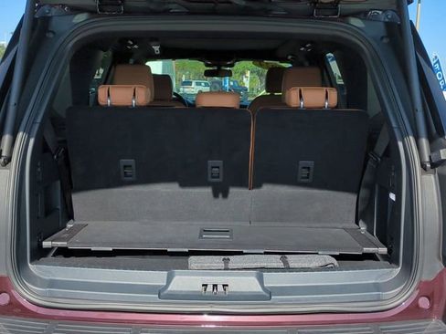 Certified 2024 Ford Expedition Platinum AWD/4WD image 13
