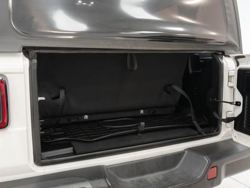 Used 2022 Jeep Wrangler Sport AWD/4WD image 11