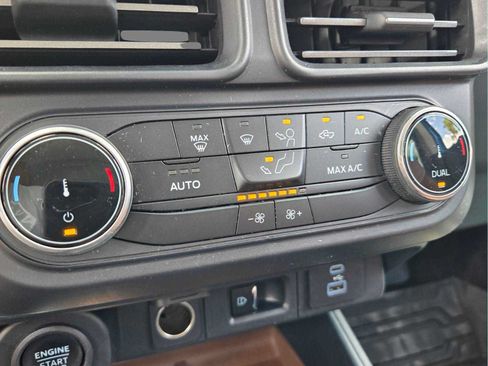 Used 2022 Ford Maverick Lariat FWD image 23