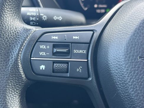 Used 2024 Honda CR-V EX image 9