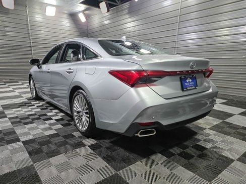 Used 2019 Toyota Avalon Limited w/ Advanced Safety Package image 7