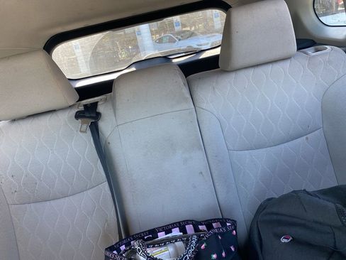 Used 2023 Toyota Corolla Cross LE image 52