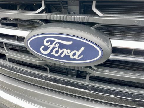 Used 2024 Ford F150 XLT image 32