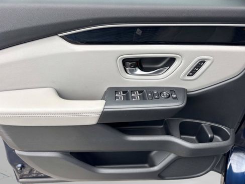Used 2023 Honda Pilot Touring image 22