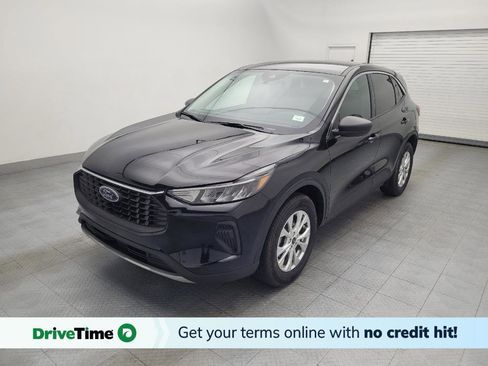 Used 2023 Ford Escape Active image 1