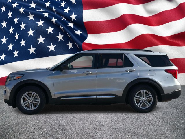 Certified 2024 Ford Explorer XLT w/ Equipment Group 202A RWD image 11