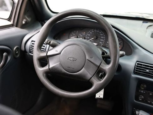 Used 2005 Chevrolet Cavalier Sedan w/ Preferred Equipment Group FWD image 28