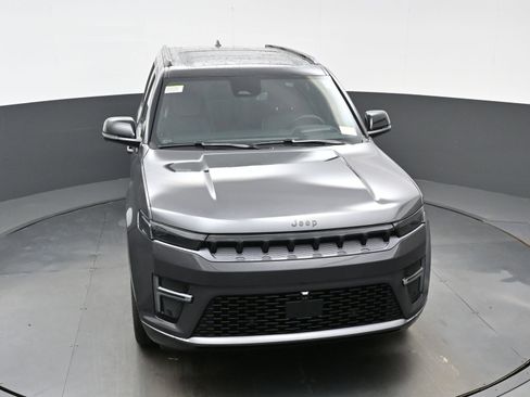 New 2026 Jeep Grand Wagoneer Summit AWD/4WD image 26