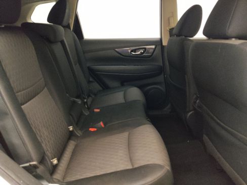 Used 2017 Nissan Rogue S FWD image 19