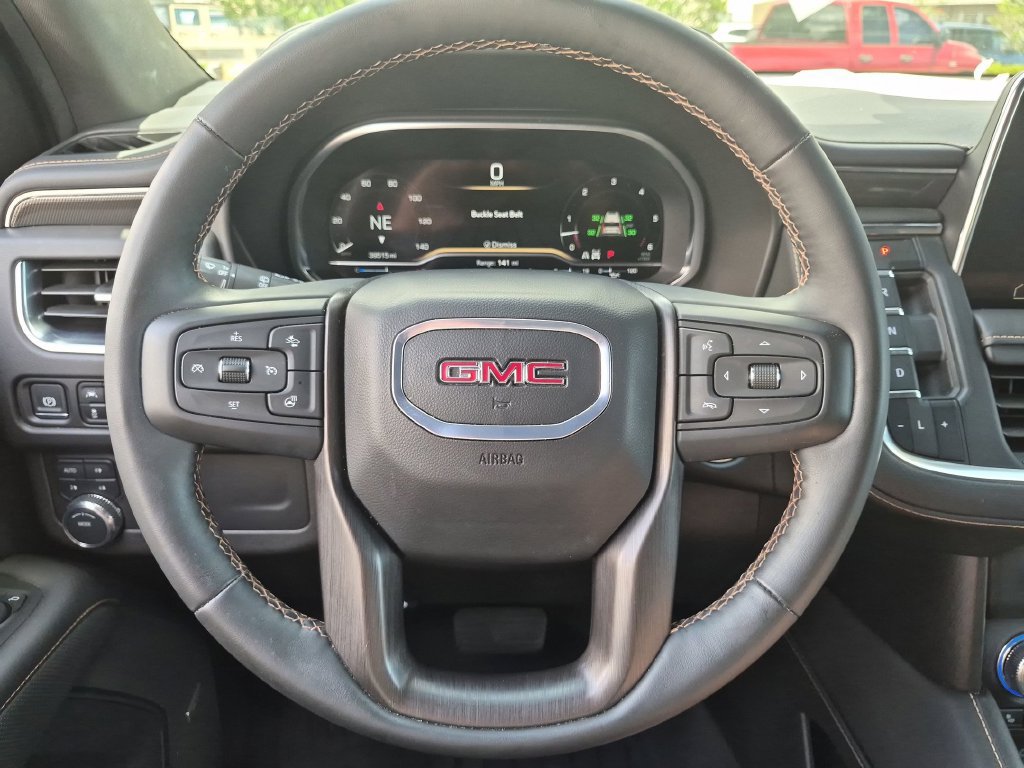 Used 2024 GMC Yukon XL AT4 w/ Technology Package AWD/4WD image 14