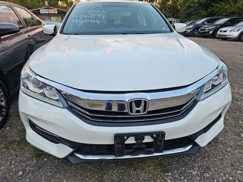 Used 2017 Honda Accord Sport Special Edition image 2