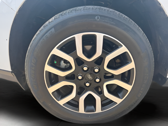 Used 2022 Ford Maverick Lariat w/ Lariat Luxury Package FWD image 11