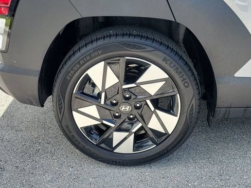 Certified 2024 Hyundai Kona SEL FWD image 5