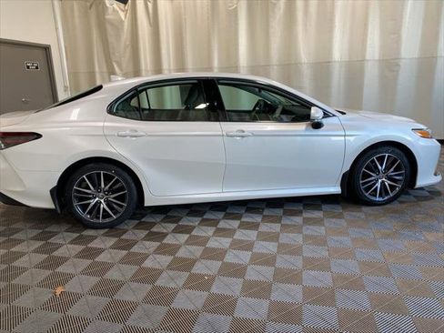 Certified 2023 Toyota Camry XLE image 8