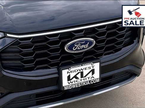 Used 2025 Ford Escape ST-Line AWD/4WD image 30