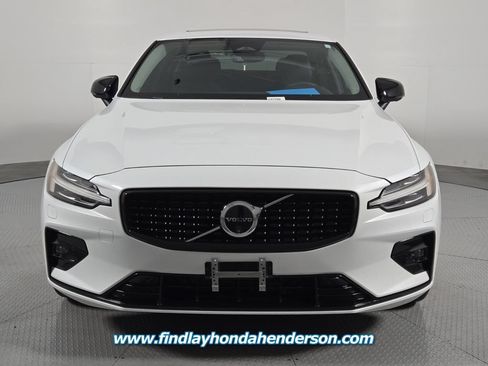 Used 2024 Volvo S60 B5 Plus w/ Climate Package FWD image 8