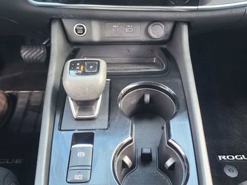 Used 2023 Nissan Rogue S AWD/4WD image 29