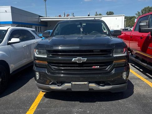 Used 2018 Chevrolet Silverado 1500 LT w/ All Star Edition AWD/4WD image 2