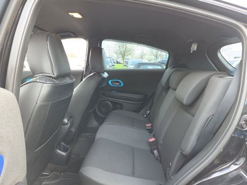 Used 2019 Honda HR-V Sport image 13
