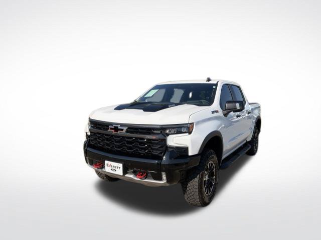 Used 2025 Chevrolet Silverado 1500 ZR2 w/ Technology Package AWD/4WD image 3
