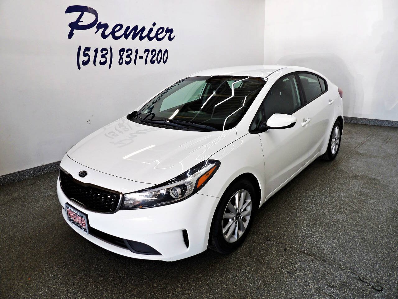 Used 2017 Kia Forte S FWD image 1
