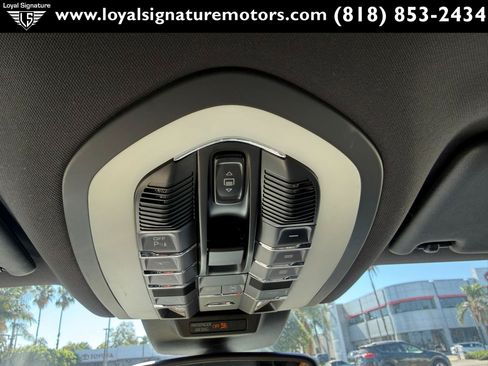 Used 2017 Porsche Macan GTS AWD/4WD image 36