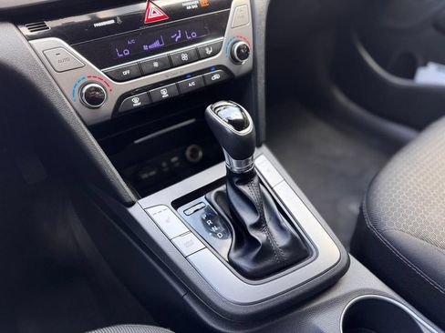 Used 2017 Hyundai Elantra Value Edition FWD image 17