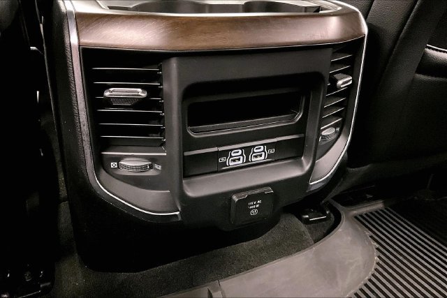 Used 2022 RAM 1500 Laramie AWD/4WD image 33