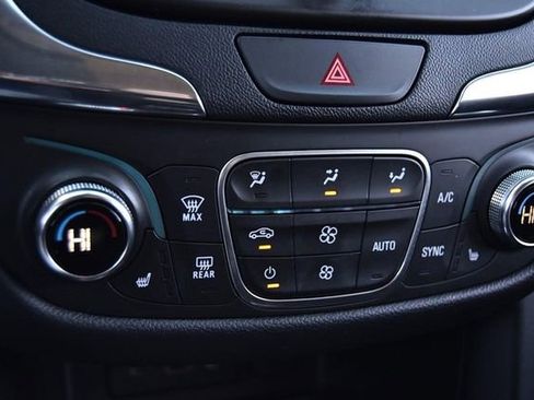 Used 2019 Chevrolet Equinox Premier image 15