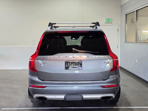 Used 2016 Volvo XC90 T6 Momentum w/ Momentum Plus Package image 5