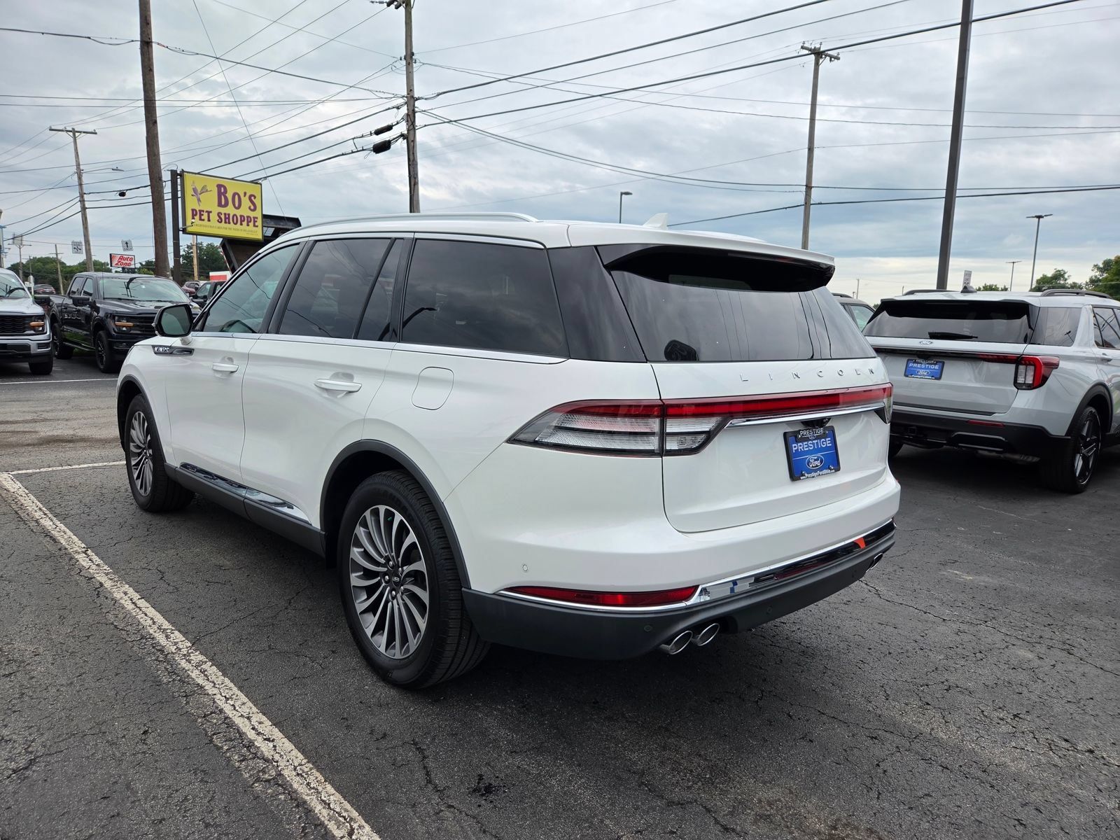Used 2020 Lincoln Aviator Reserve w/ Equipment Group 201A AWD/4WD image 17