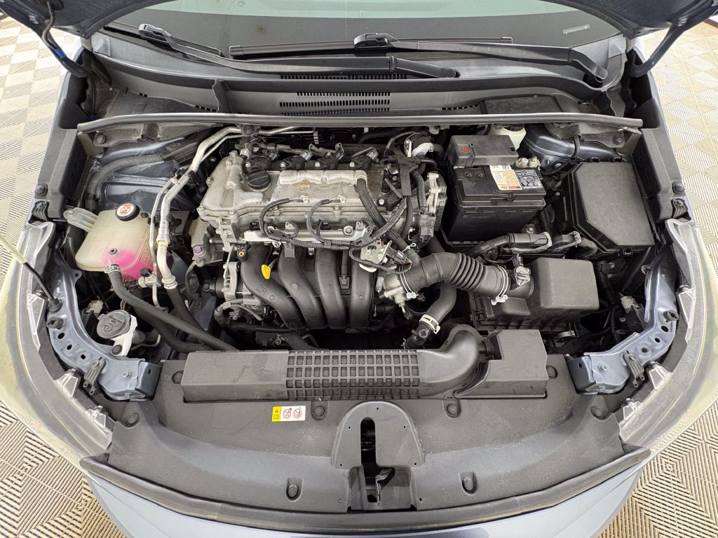 Used 2022 Toyota Corolla LE FWD image 30
