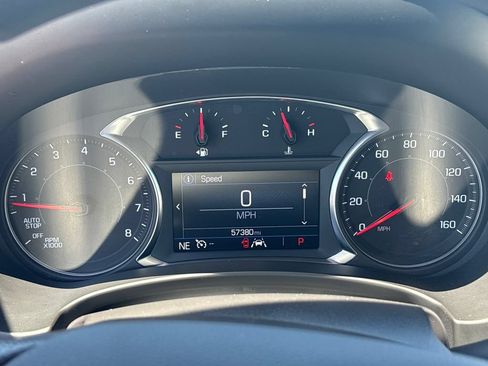 Used 2024 GMC Terrain SLE FWD image 11