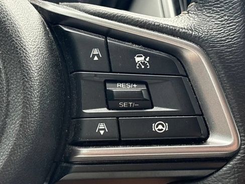 Used 2025 Subaru Outback Premium AWD/4WD image 16