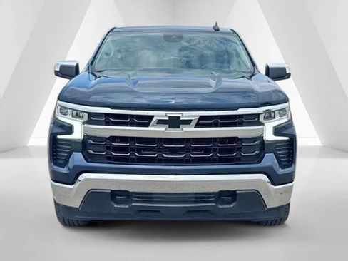 Used 2023 Chevrolet Silverado 1500 LT AWD/4WD image 2