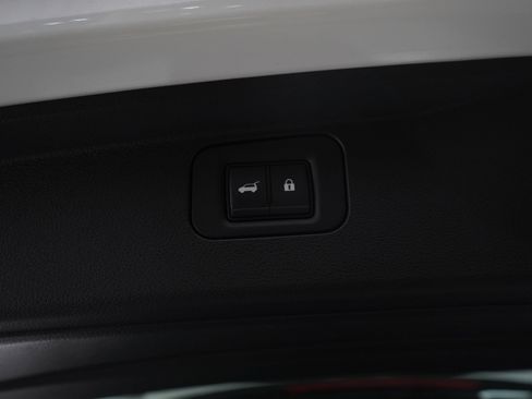 Certified 2025 Nissan Armada SL AWD/4WD image 19