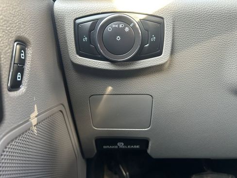 Used 2021 Ford F550 4x4 Crew Cab Super Duty image 26