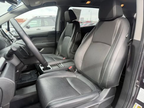 Used 2024 Honda Odyssey Touring image 14