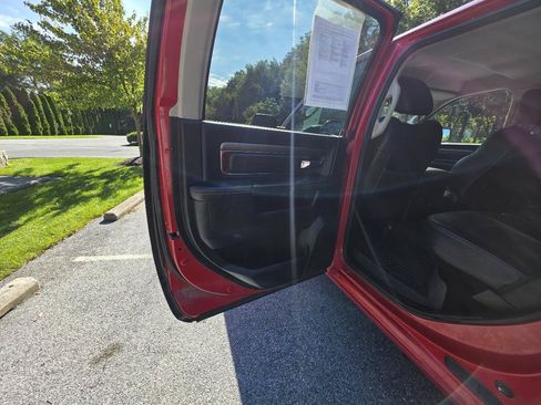 Used 2014 RAM 1500 Sport AWD/4WD image 14
