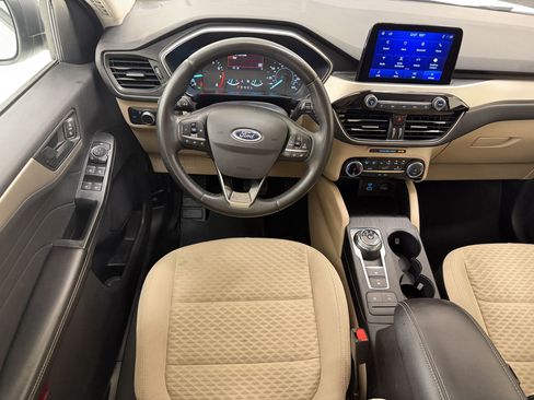 Used 2022 Ford Escape SE w/ Convenience Package FWD image 30
