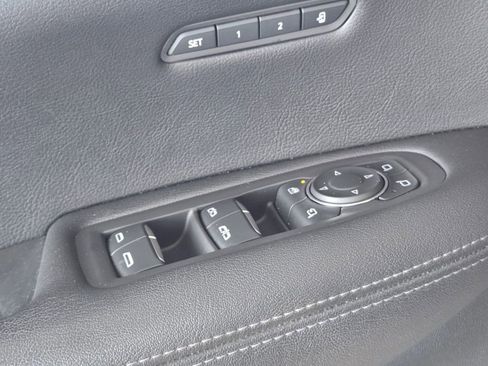 Used 2022 Cadillac XT5 Premium Luxury AWD/4WD image 39
