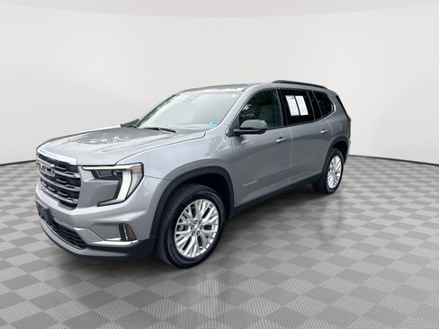 Certified 2025 GMC Acadia Elevation w/ Elevation Premium Package AWD/4WD image 4