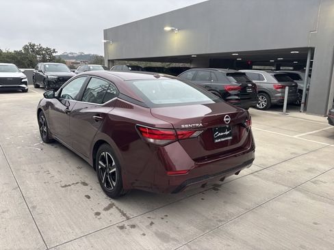 Used 2025 Nissan Sentra SV w/ All-Weather Package image 8