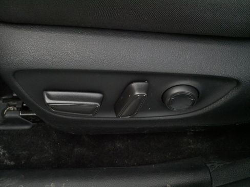 Used 2021 Toyota RAV4 XLE image 21