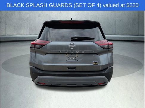 Used 2023 Nissan Rogue S image 5