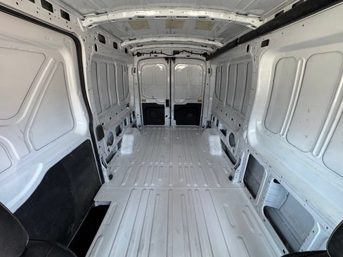 Used 2023 Ford Transit 250 Medium Roof AWD image 17